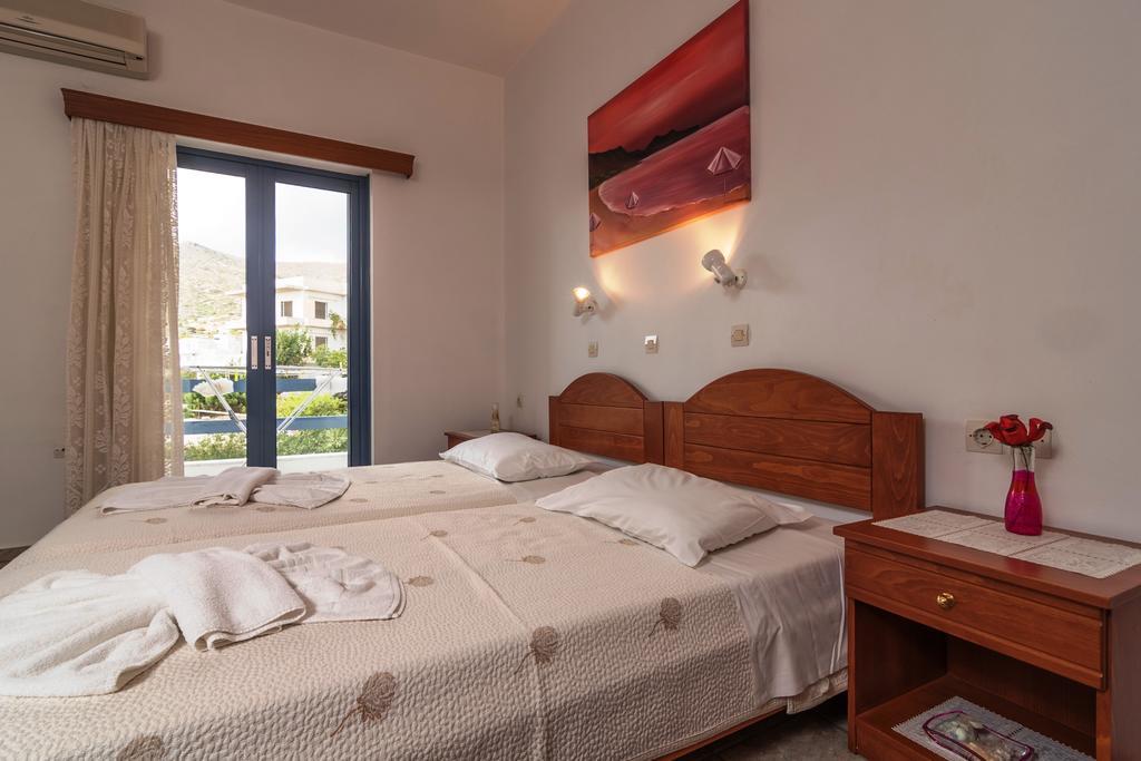 פליאוחורה Roula Apartments מראה חיצוני תמונה